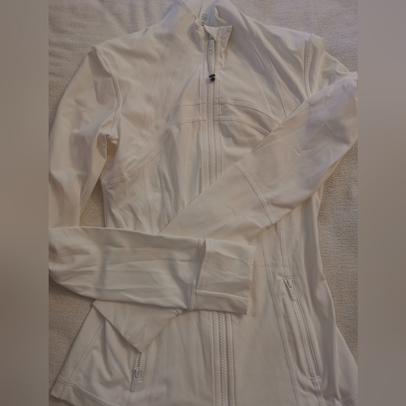 LULULEMON Define nulu jacket white size 4 , nwot - Picture 3 of 3